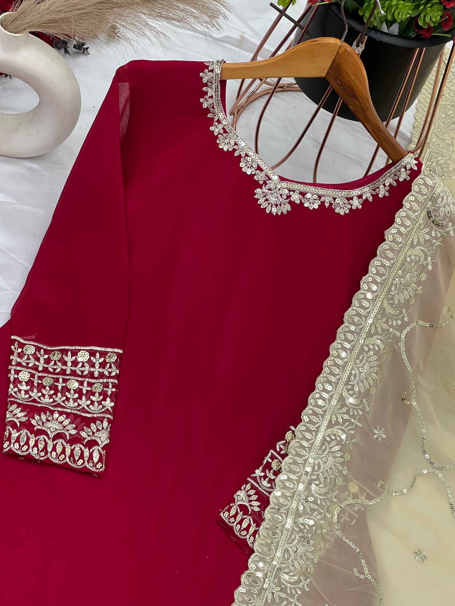 Drape in Glamour : Georgette Sharara Magic