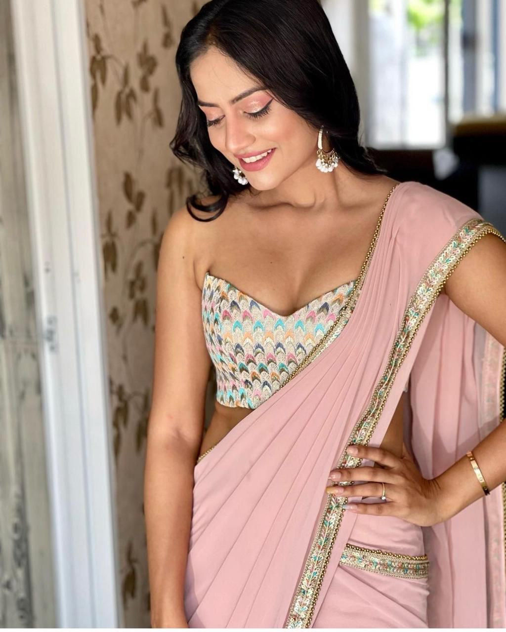 Discover Elegance with Our Pink Georgette Saree Collection