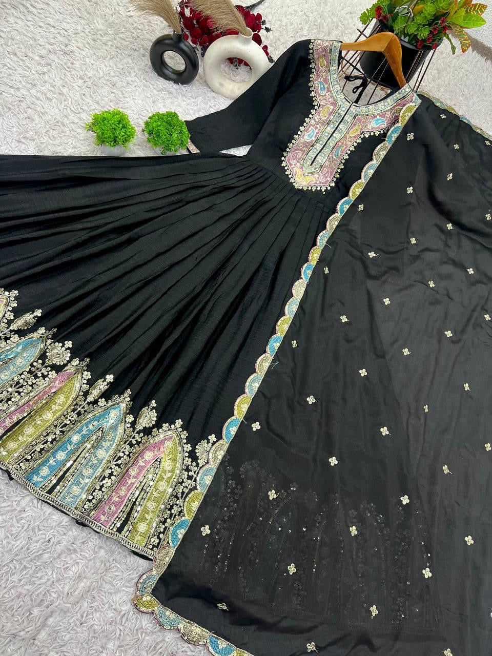 Designer Gown Set – Elegance Redefined