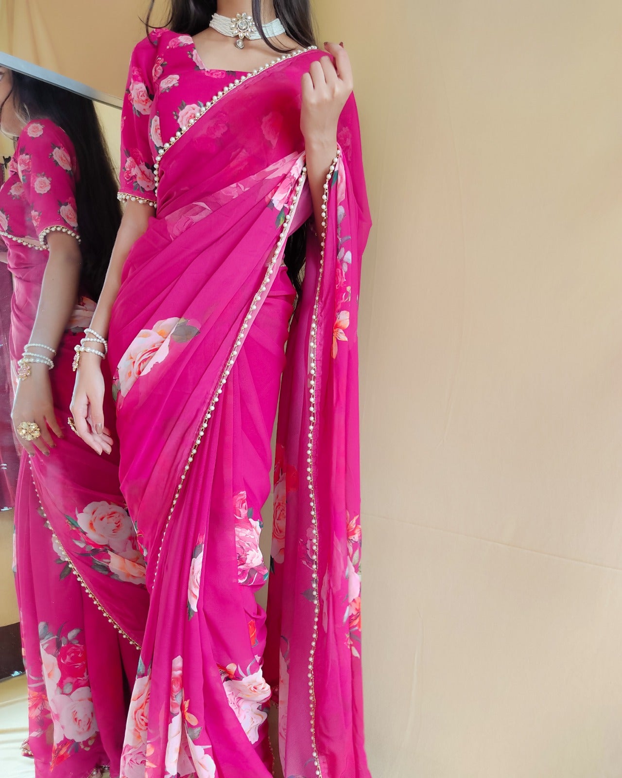 Georgette Saree imprimé avec bordure en dentelle perlée